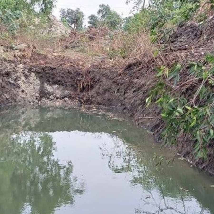 Tribal Man Spends 27 Years Digging a Pond