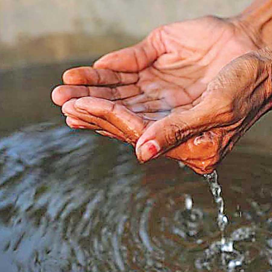 Tribal Man Spends 27 Years Digging a Pond
