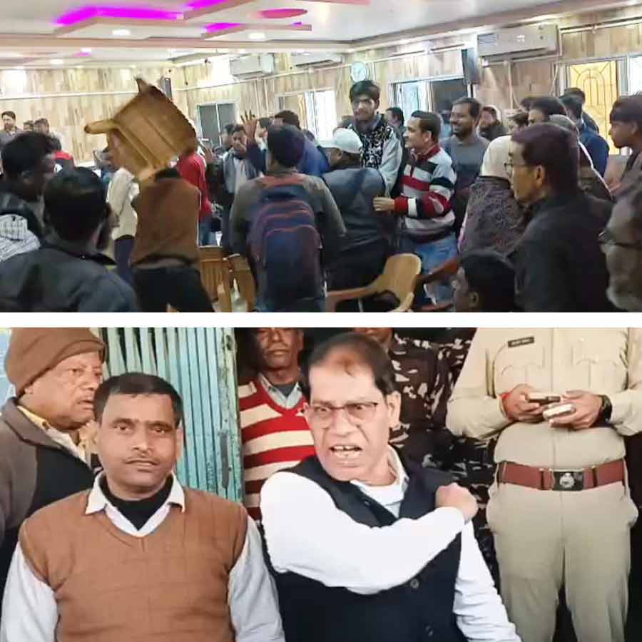 Election Commission orders FIR against TMC MLA Monirul Islam for vandalism at Farakka BDO office