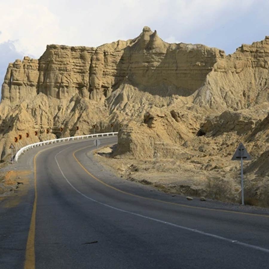 Is Pakistan deceiving USA with the claim of having huge reserve of rare earth metals