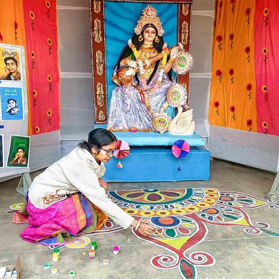 Celebration of Saraswati Puja in a school at Kirnahar irrespective of discrimination