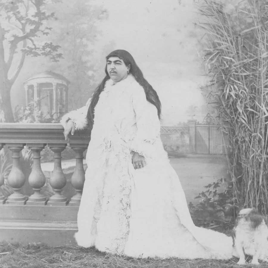 What is the truth behind viral post in social media related to Princess Qajar