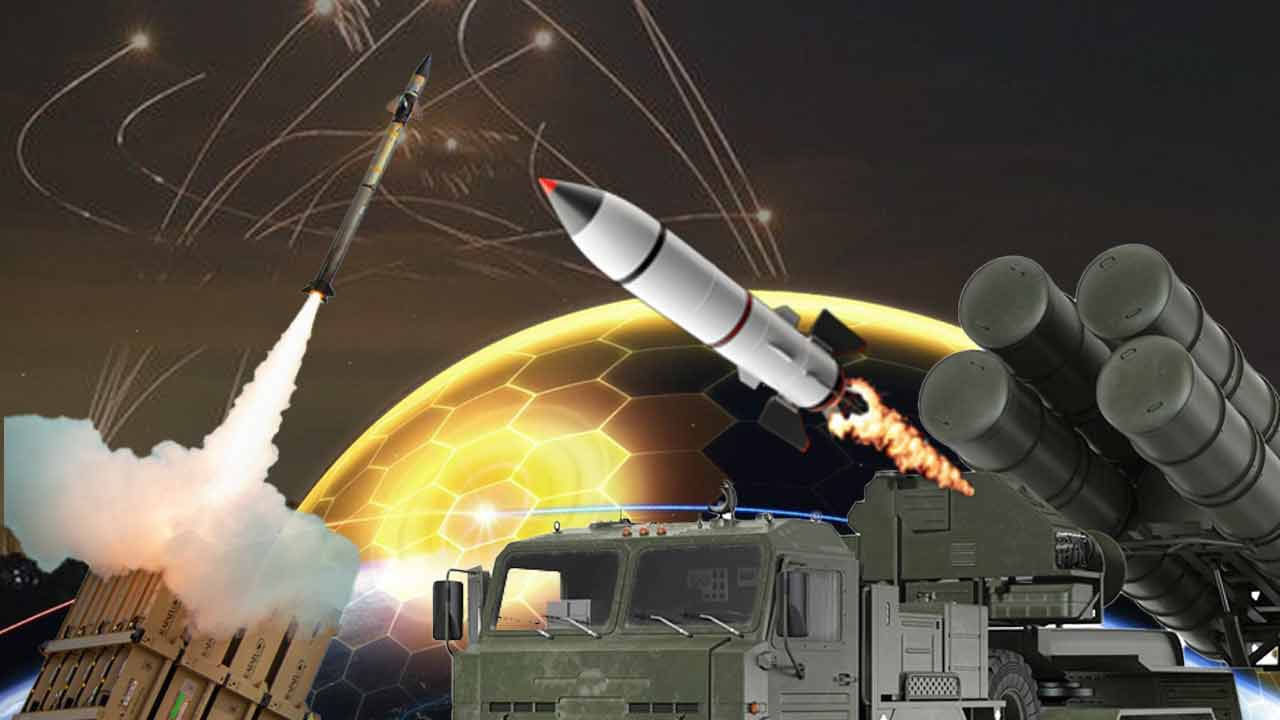 গ্রিনল্যান্ডের উপর মার্কিন নিয়ন্ত্রণ জরুরি হয়ে পড়েছে, এই ধারণার সঙ্গে ট্রাম্প তাঁর অন্যতম স্বপ্নের প্রকল্পকে জুড়ে দিতে চাইছেন। বহুস্তরীয় প্রতিরক্ষা ঢাল প্রকল্প বা সোনালি গম্বুজ। ট্রাম্পের সেই ‘মহাপরিকল্পনা’ সফল করতে হলে গ্রিনল্যান্ডকে আমেরিকার মানচিত্রে ঢোকাতেই হবে এমনই তত্ত্ব বিশ্বের সামনে উপস্থিত করেছেন মার্কিন প্রেসিডেন্ট।