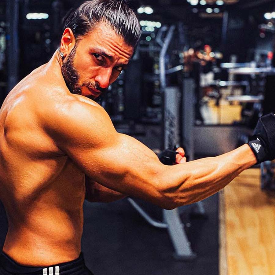 নায়কদের মতো পেশিবহুল চেহারা পেতে দৈনন্দিন খাবার তালিকায় কী কী রাখবেন?