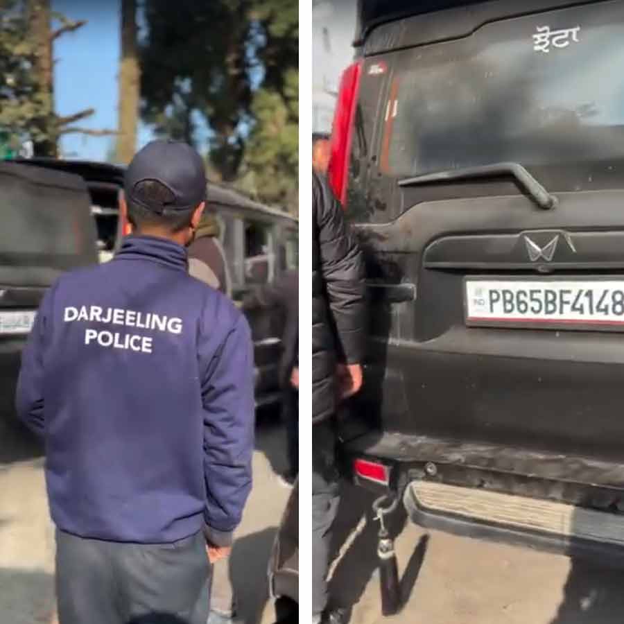 Tourists Arrest in Darjeeling