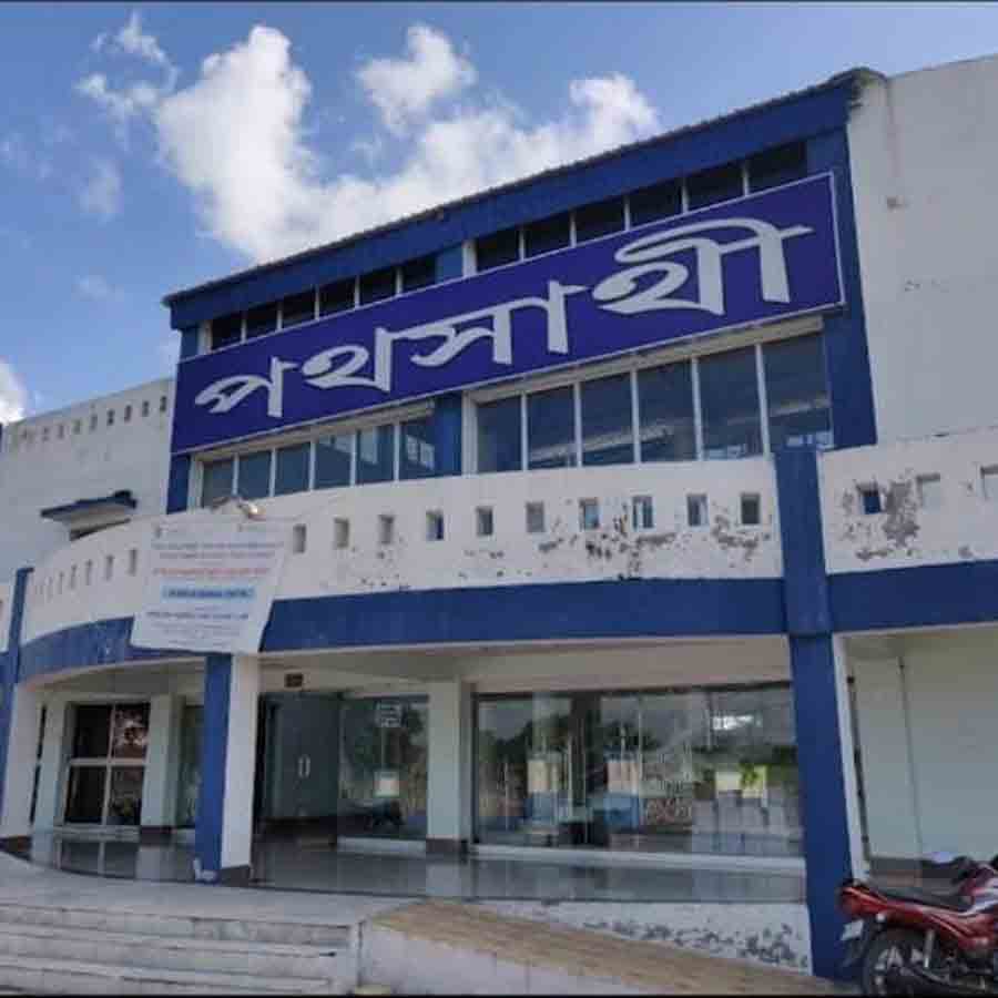 থানার জায়গায় আগে ছিল মোটেল। 