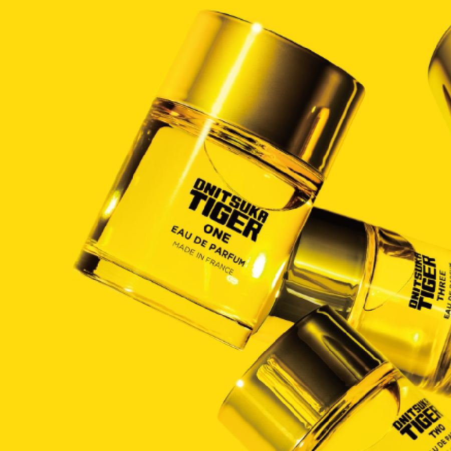 ওনিতসুকা টাইগার ও দাহ পারফিউম।
