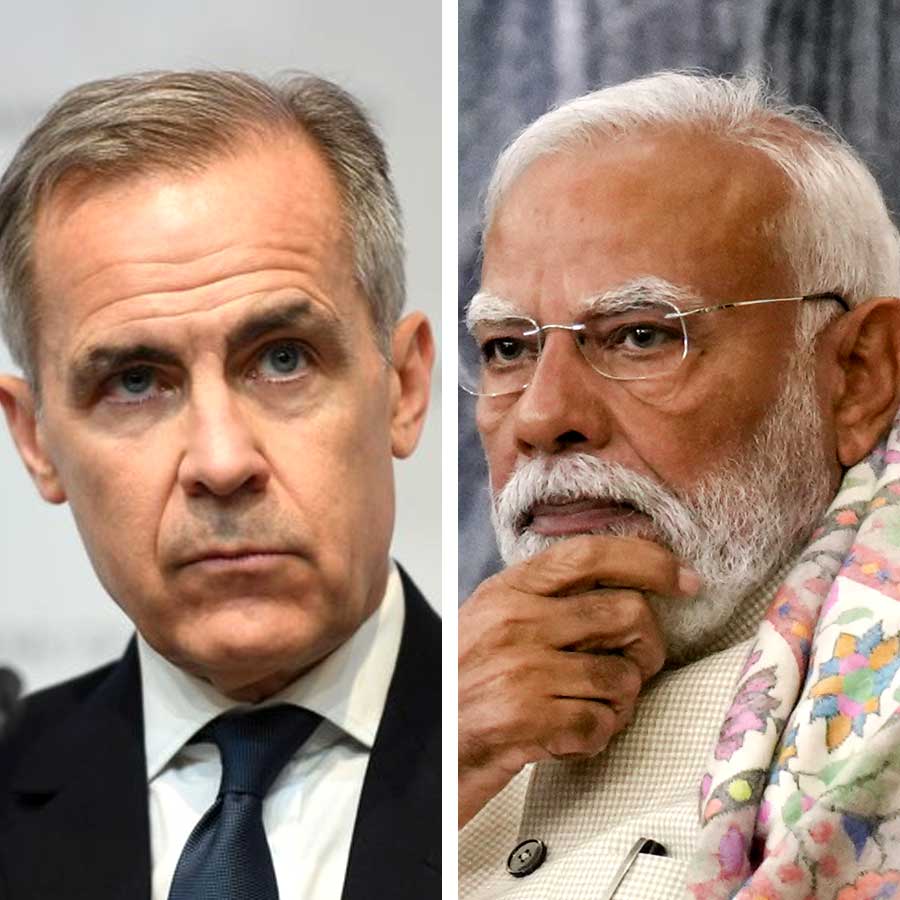 (বাঁ দিকে) কানাডার প্রধানমন্ত্রী মার্ক কার্নে এবং ভারতের প্রধানমন্ত্রী নরেন্দ্র মোদী (ডান দিকে)।
