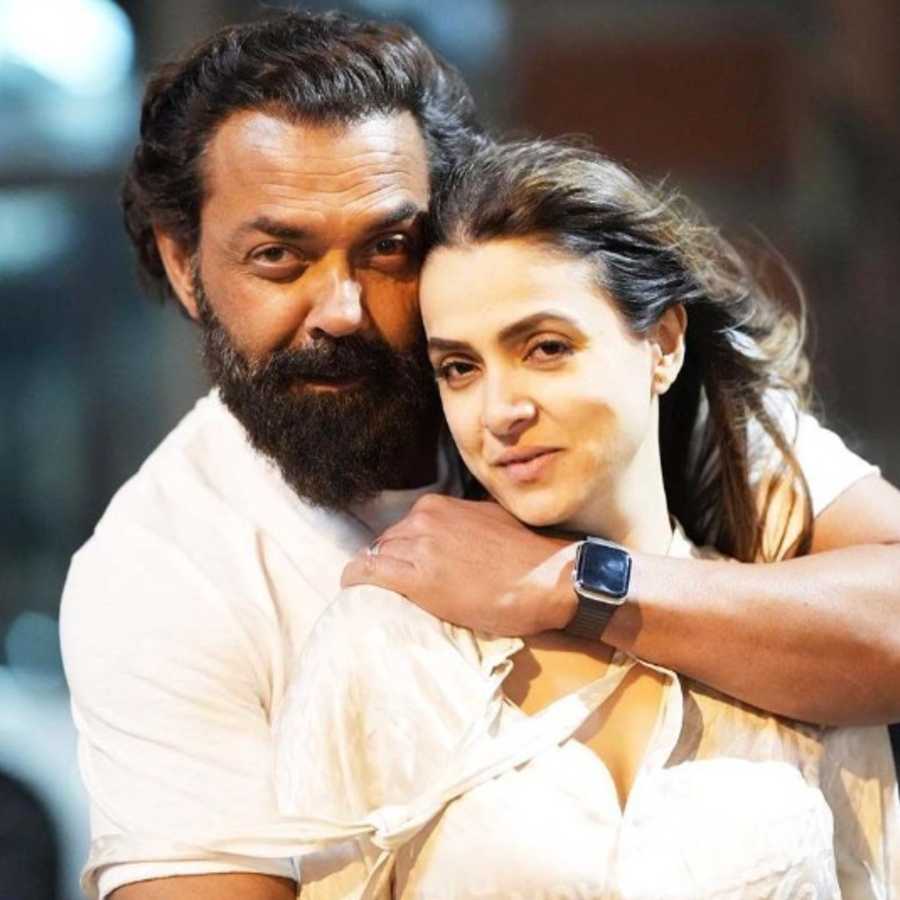 ববির চেয়ে তাঁর স্ত্রীর সম্পত্তি কয়েক গুণ বেশি!