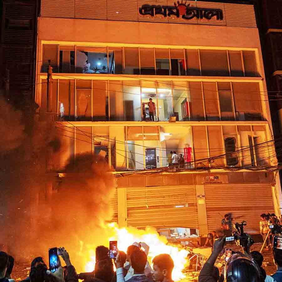 Keeping in mind its international obligations, the Indian government is now in favor of moving slowly