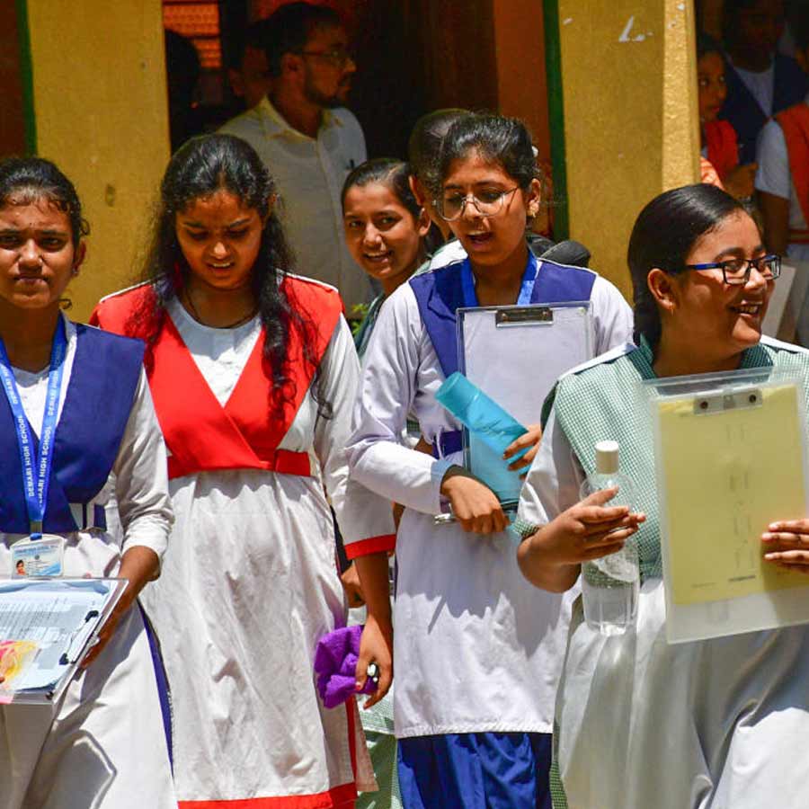 CISCE issues ICSE and ISC admit cards 2026 for Class 10 and 12 board examinations dgtl