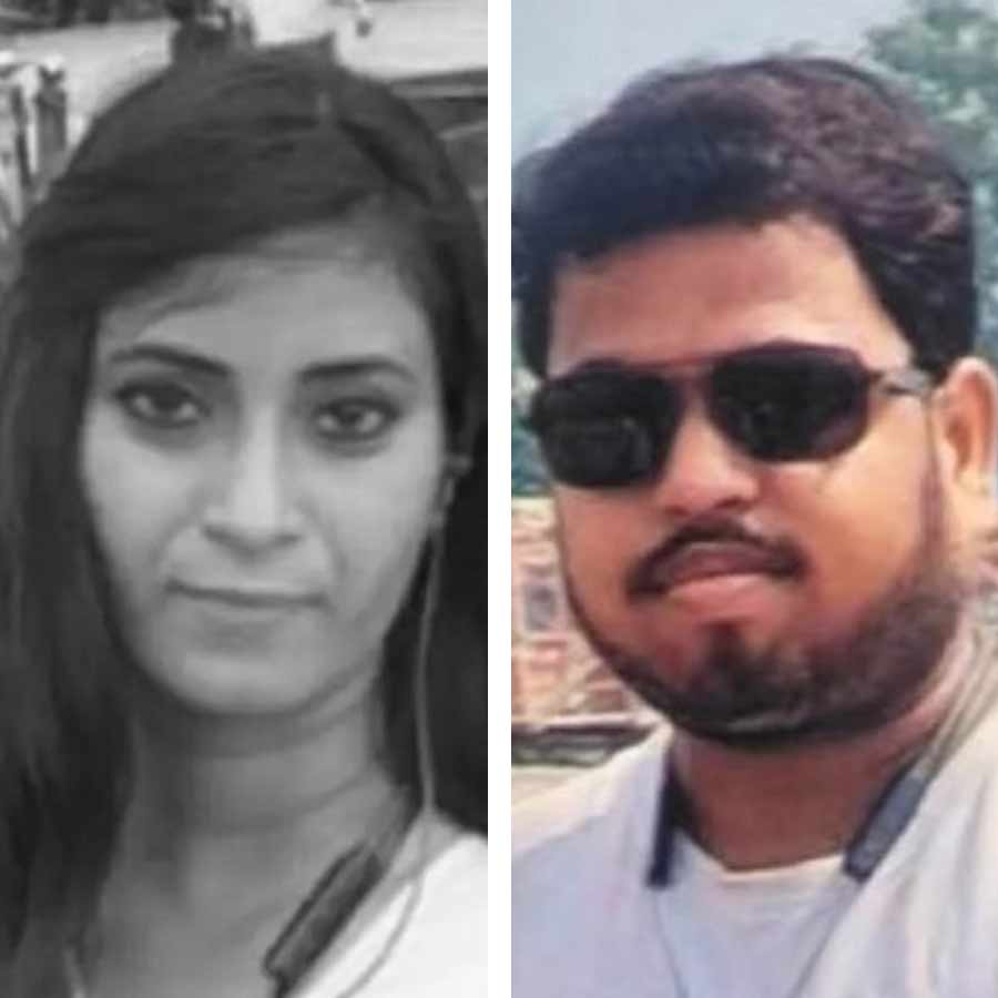 (বাঁ দিকে) মিঙ্কি শর্মা এবং তাঁর প্রেমিক বিনয় সিংহ ( ডান দিকে)।