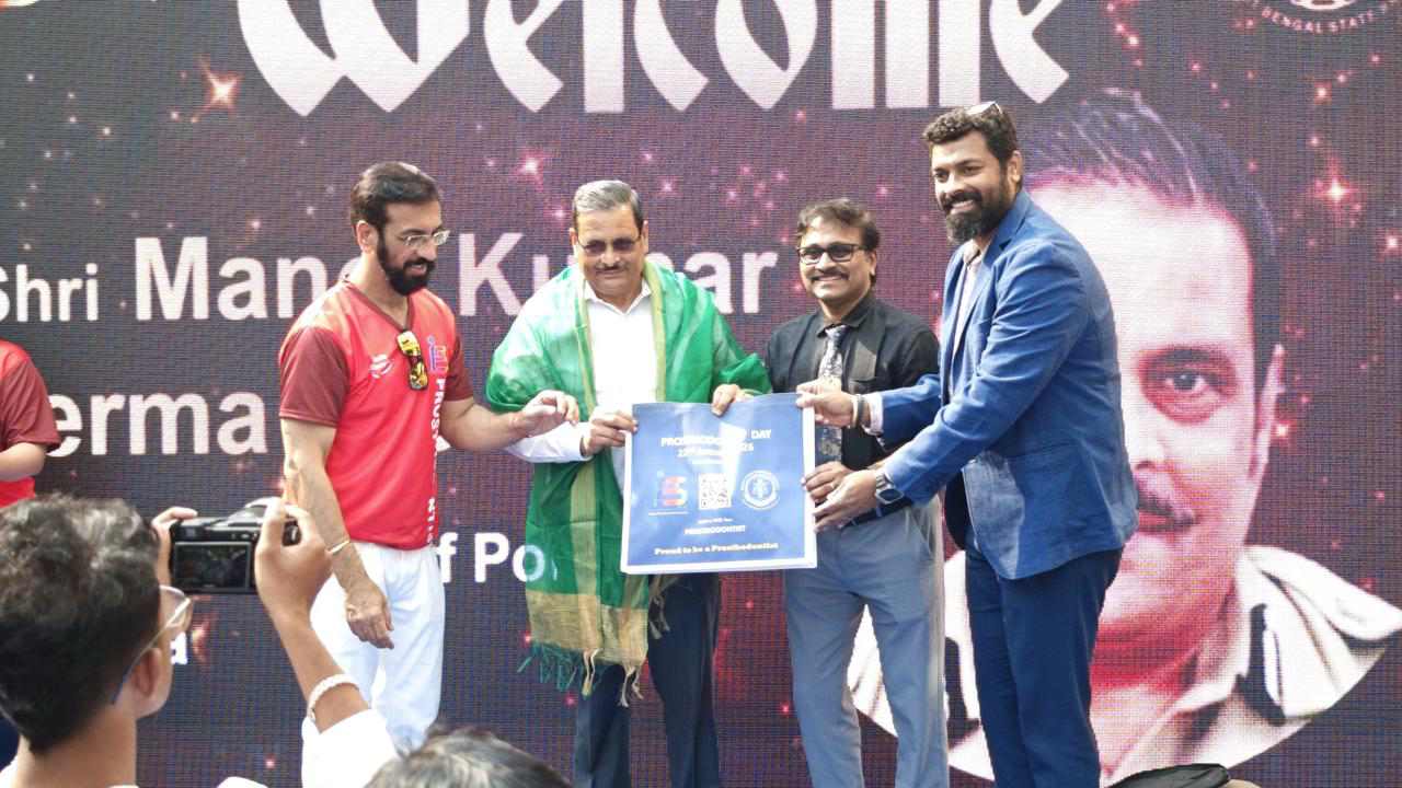 প্রস্থোডন্টিক্সের ভূমিকা কতটা গুরুত্বপূর্ণ, তা এই অনুষ্ঠানে সহজ ভাষায় তুলে ধরা হয়।