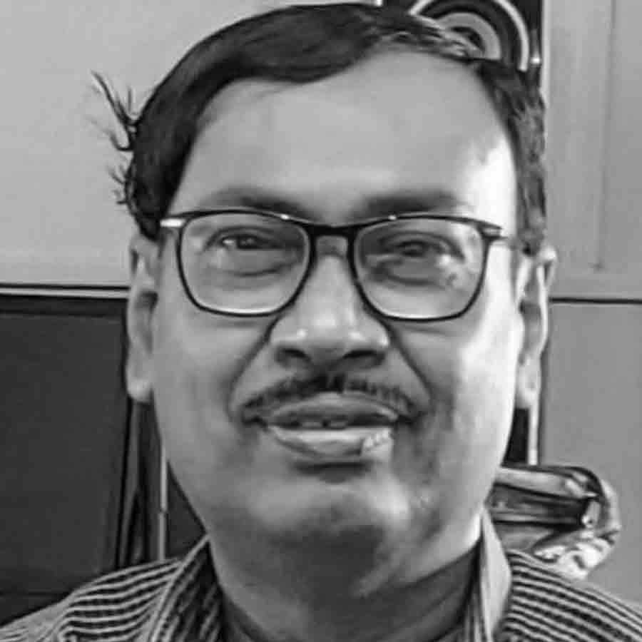 mysterious death at Dinhata dgtld