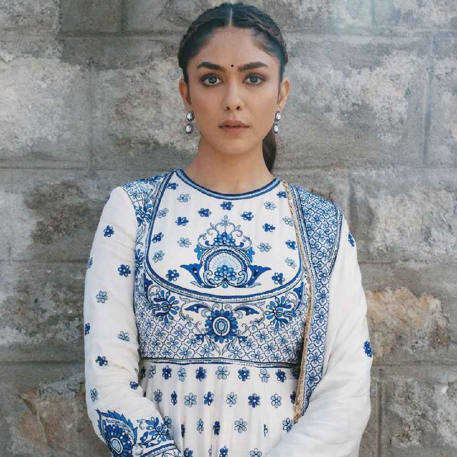 Mrunal Thakur