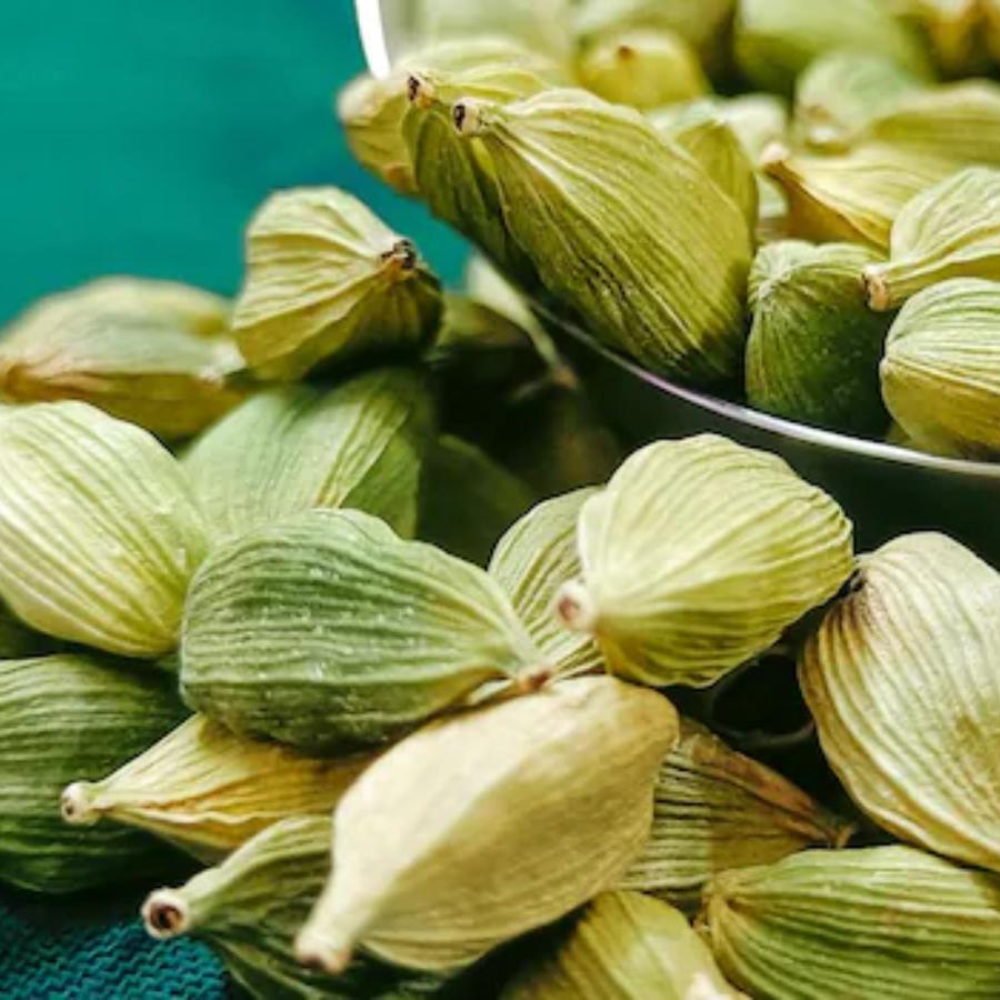 এলাচ ব্যবহারের কৌশল শিখে নিন।