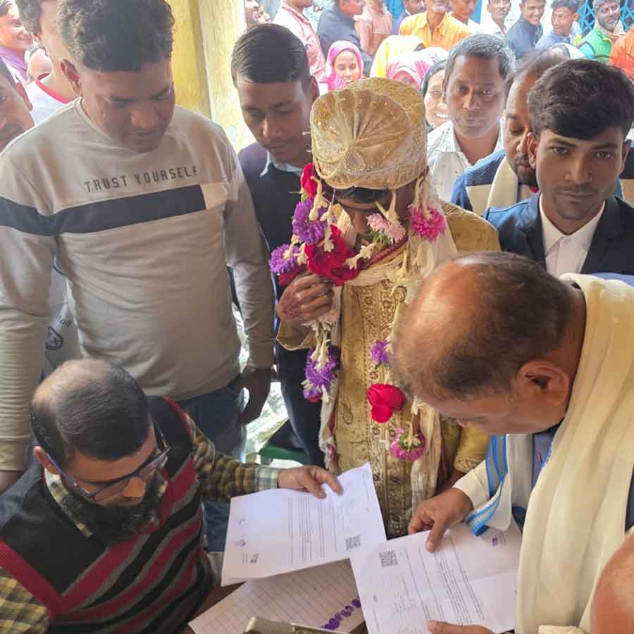 A man appears in SIR hearing dressed as groom Murshidabad