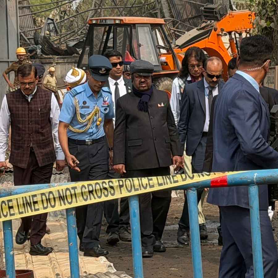 ঘটনাস্থলে রাজ্যপাল সিভি আনন্দ বোস।