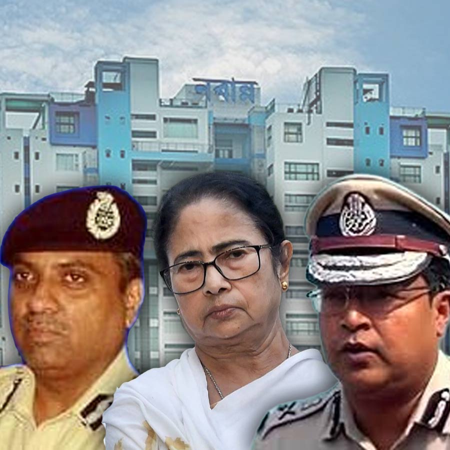 (বাঁ দিক থেকে) পীযূষ পাণ্ডে, মমতা বন্দ্যোপাধ্যায় এবং সুপ্রতিম সরকার।