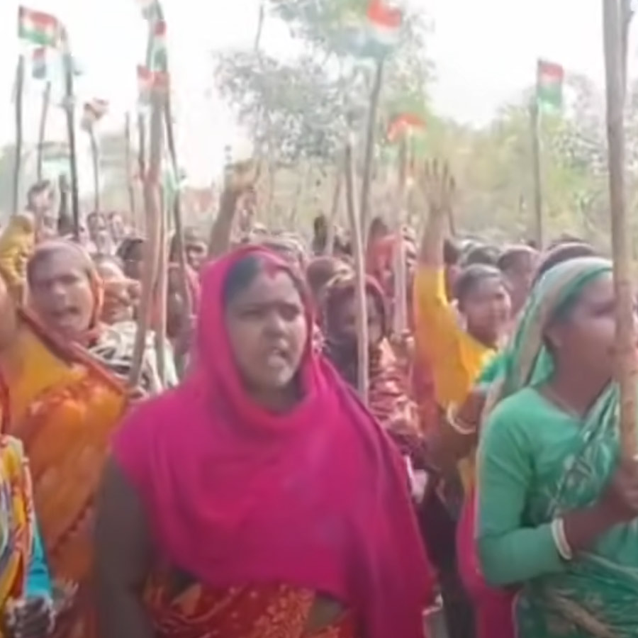 Tension arose after local women protested in Purulia dgtld