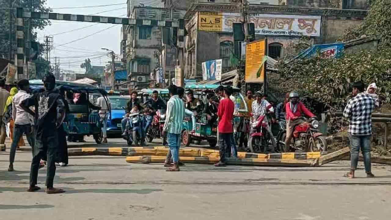 ঝাড়খণ্ডে মুর্শিদাবাদের পরিযায়ী শ্রমিকের মৃত্যু ঘিরে অশান্ত বেলডাঙা।