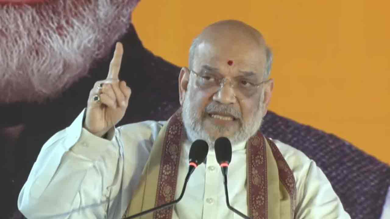 শনিবার ব্যারাকপুরের কর্মিসভায় অমিত শাহ।