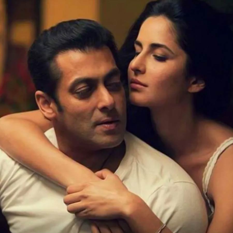Drunk Salman Khan dance For Katrina rose in his mouth After A fight