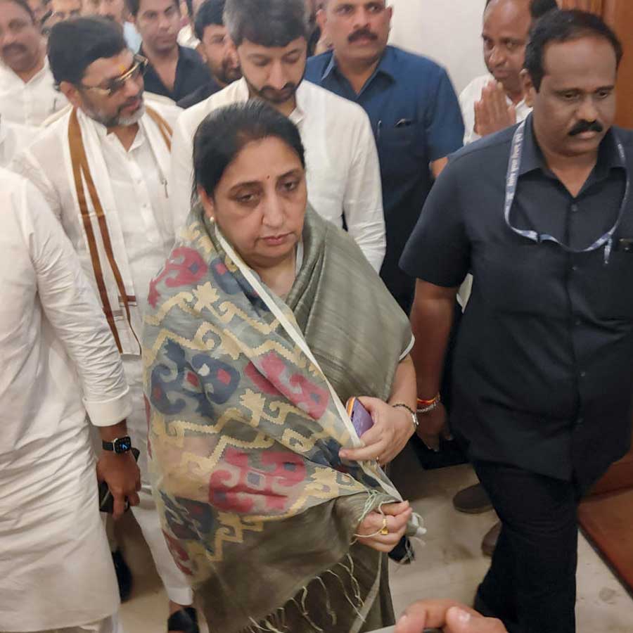 New NCP leader Sunetra Pawar takes oath as first woman Deputy Chief Minister of Maharashtra