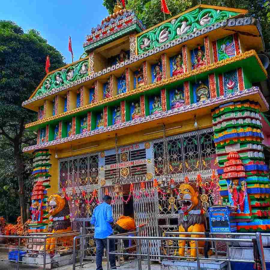 দুয়ারসিনি মন্দির।