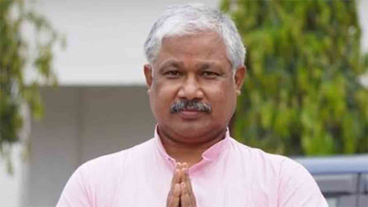 দীপক বর্মণ।