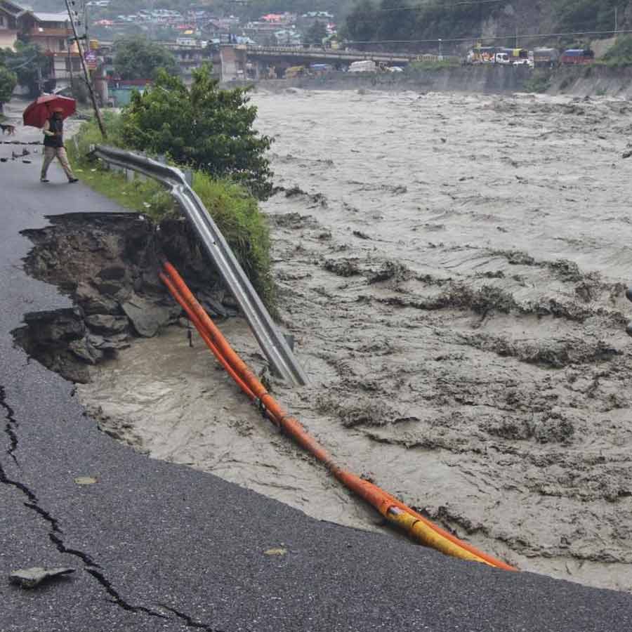 Rain and flash floods in Himachal Pradesh dgtl