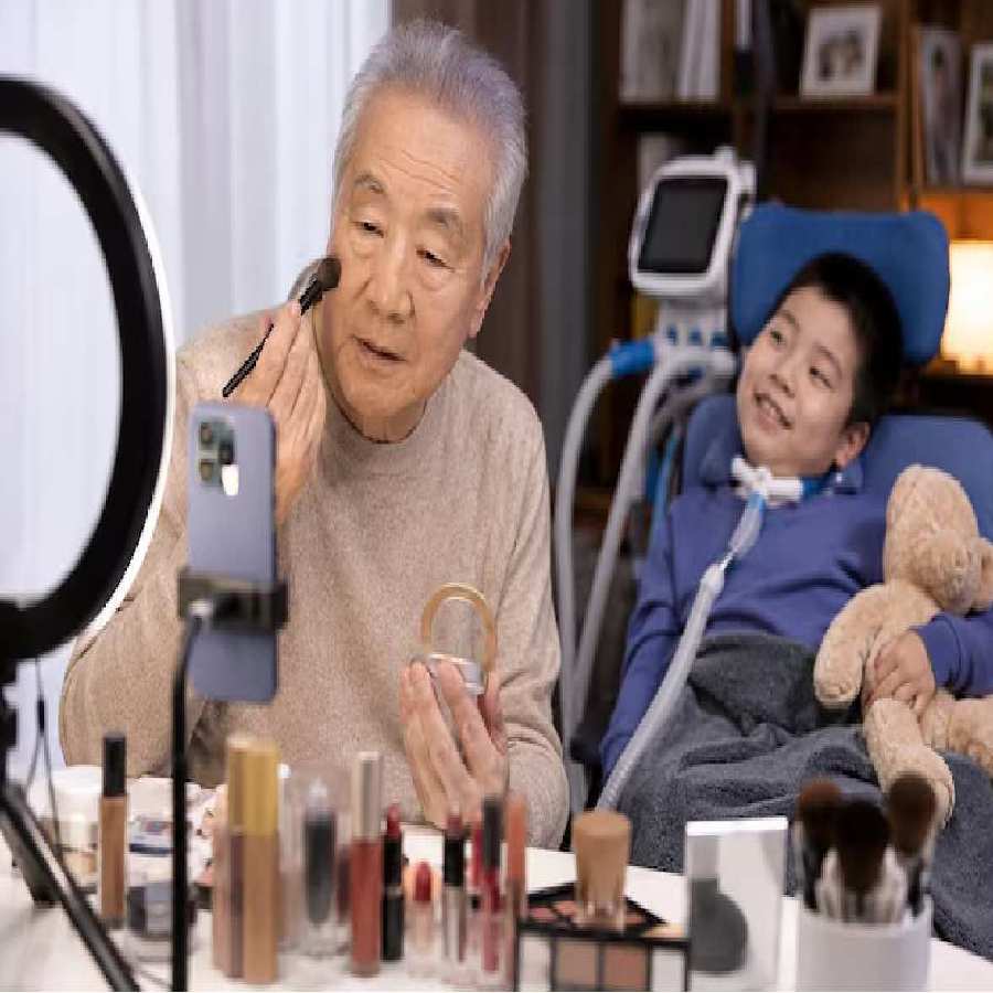 75-Year-old elderly man became a beauty influencer to raise money for his nine-year-old grandson dgtl