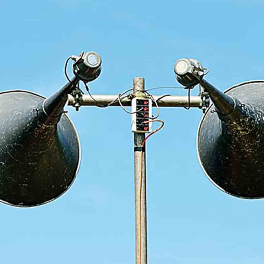Loudspeaker announcements to clear the city of encroachments
