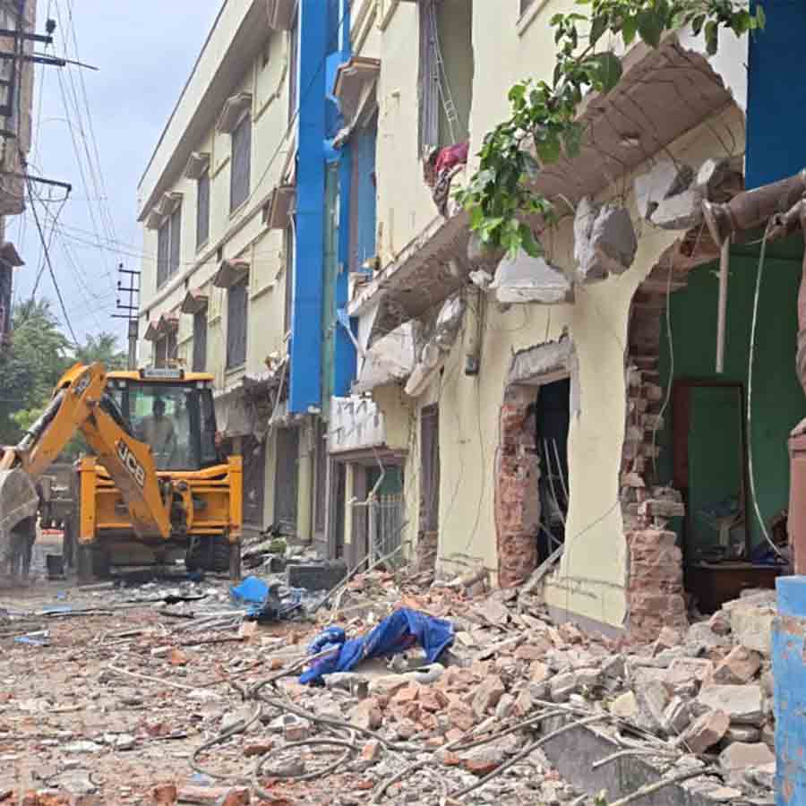 Illegal Guest house demolished at Taki