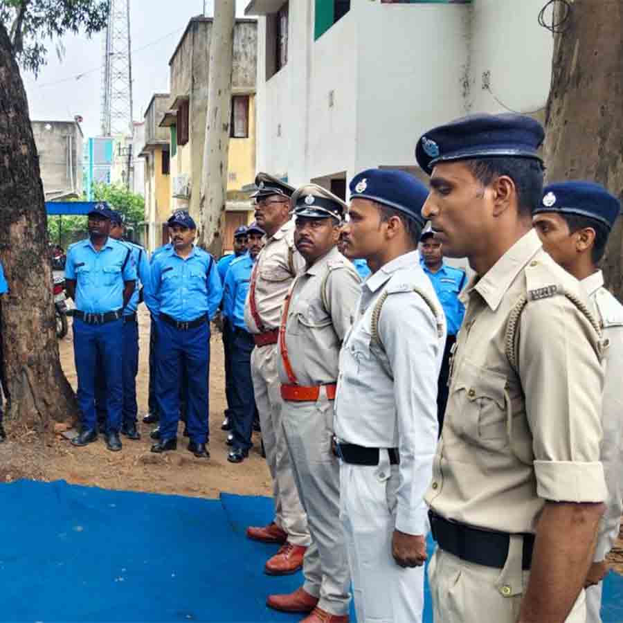 Traffic Guard Office built at police stations of  Hatuara, Raghunathpur and Hura