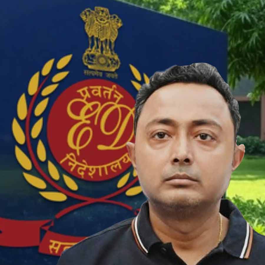 দেবরাজ চক্রবর্তী।