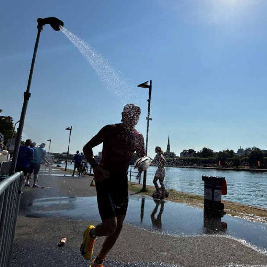 More than 1,500 people lost their lives due to extreme heat in Europe, why it’s different from India