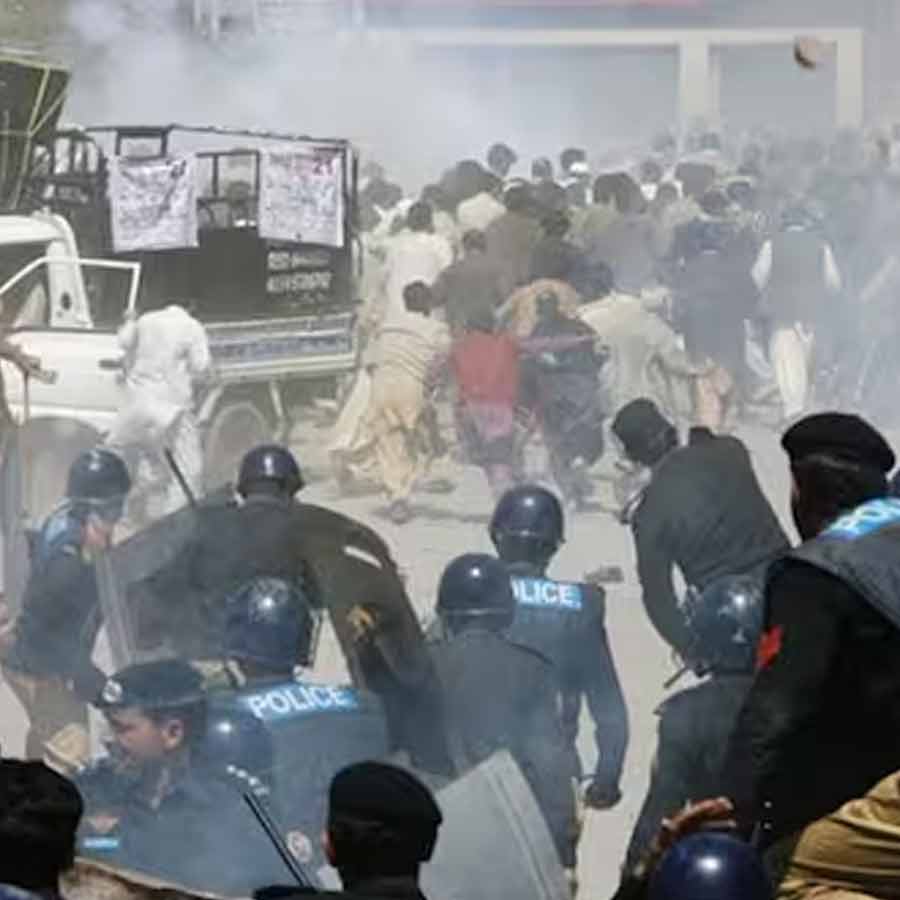 POK Leaders Allege Pakistan Army Supplied Guns and Ammunition to Kashmiris