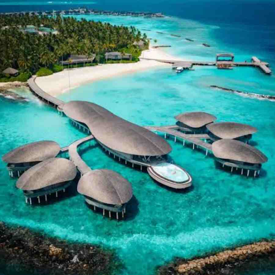 World’s most luxurious spa built entirely above the ocean and what are the treatments cost in Iridium Spa