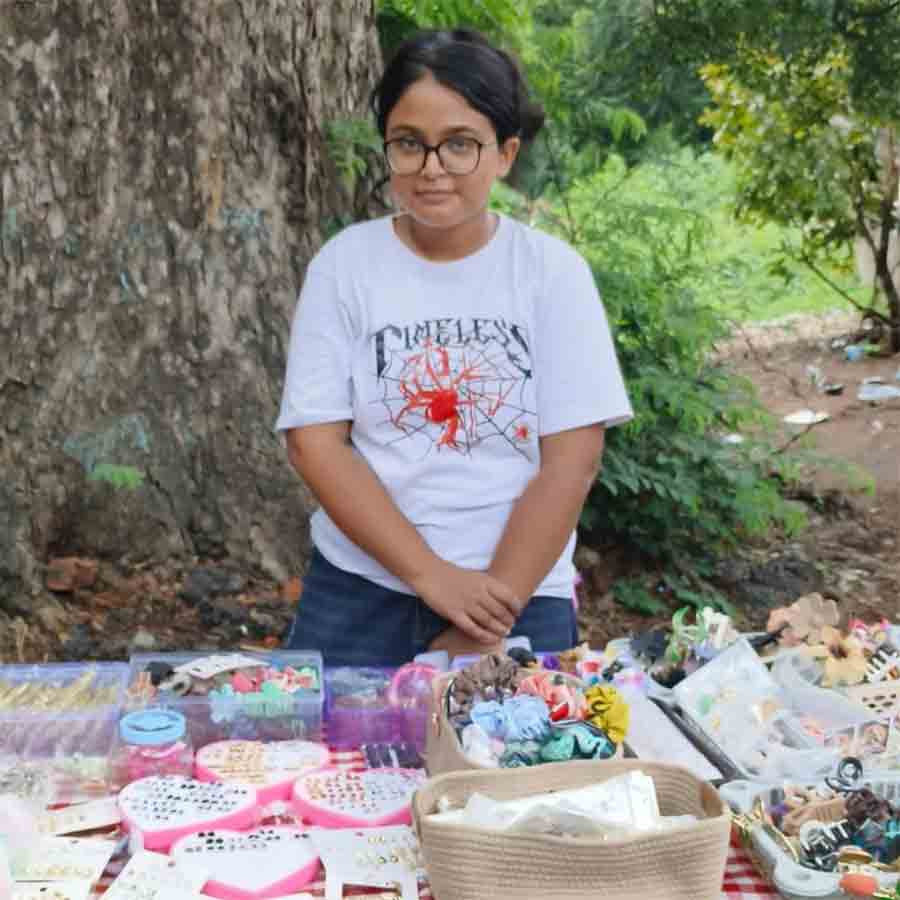 HS Candidate Anuska Gayen  earning for her family