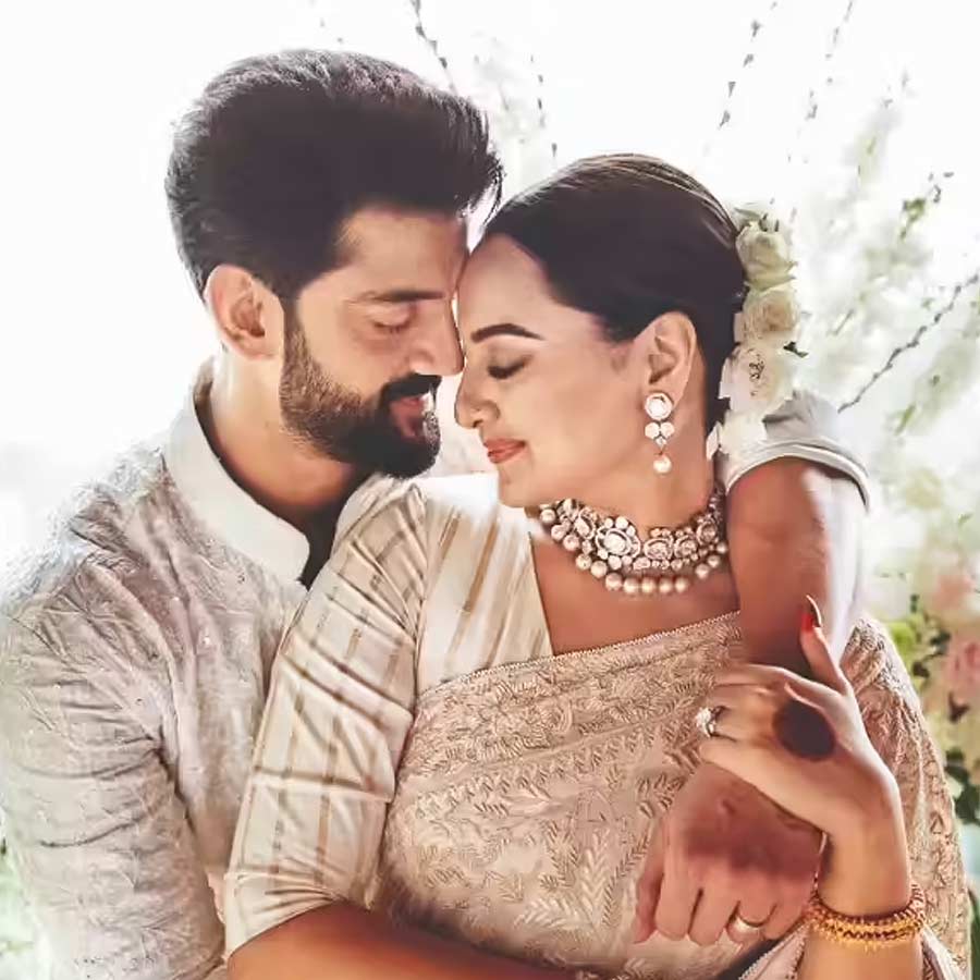 Sonakshi sinha Shares her Wedding Memory Where Gayatri Mantra Meets Kalma dgtl