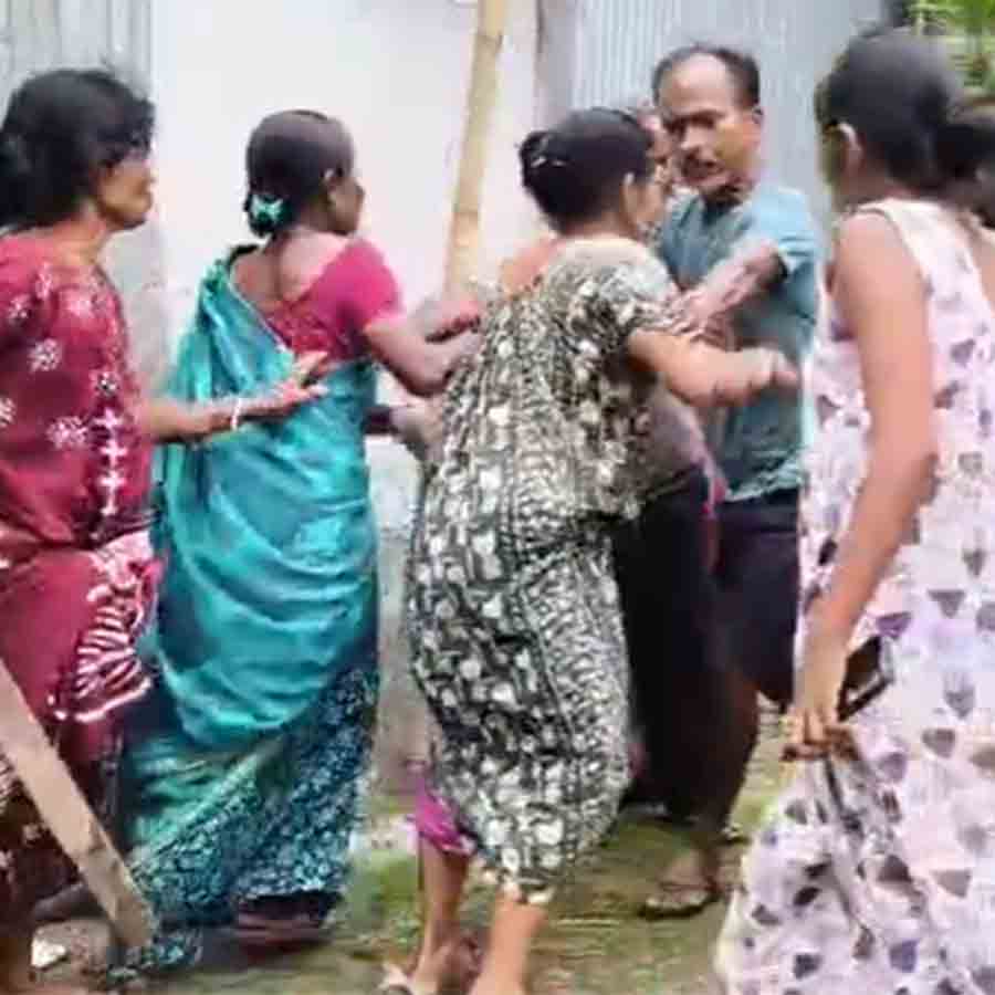 Chaos arose with Former TMC panchayat member in Cooch Behar dgtld