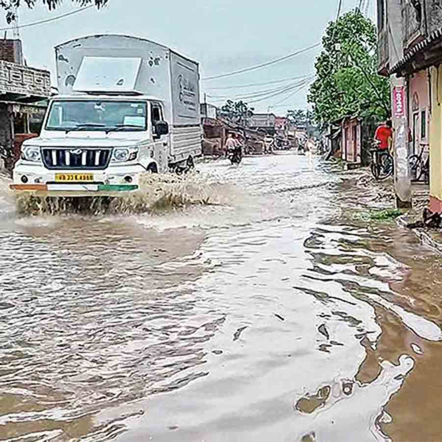 Daily life disrupted in monsoon due to waterlogged situation in Purulia