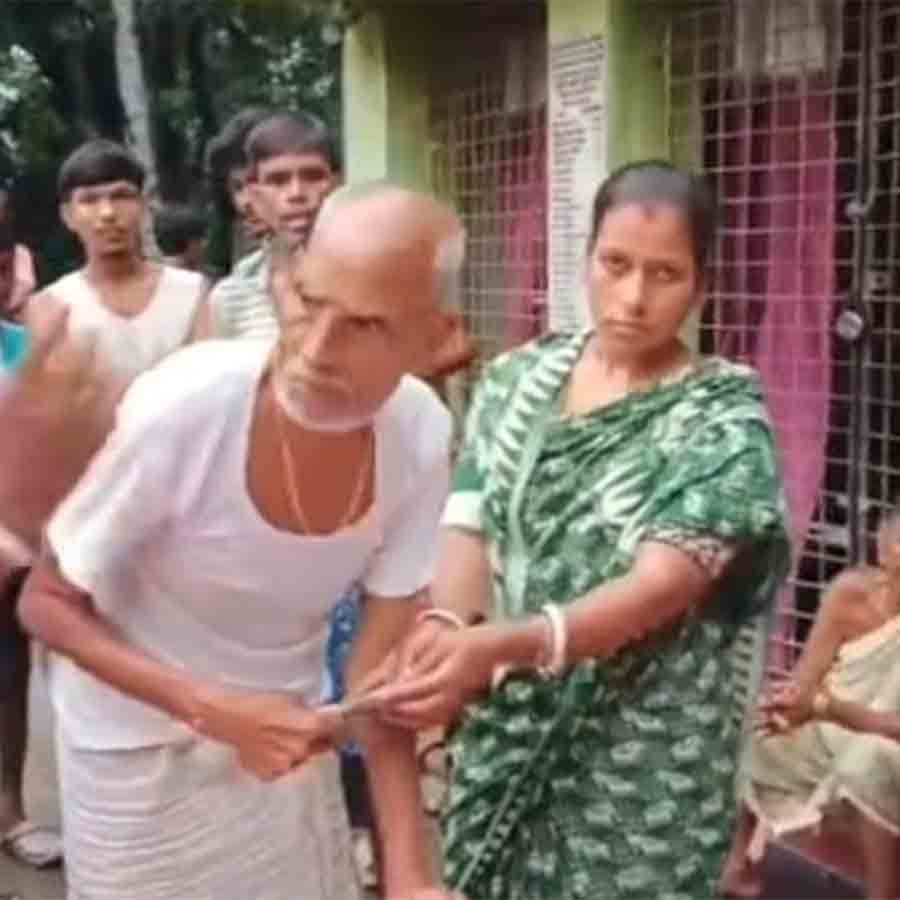 TMC leader returned bribe dgtld