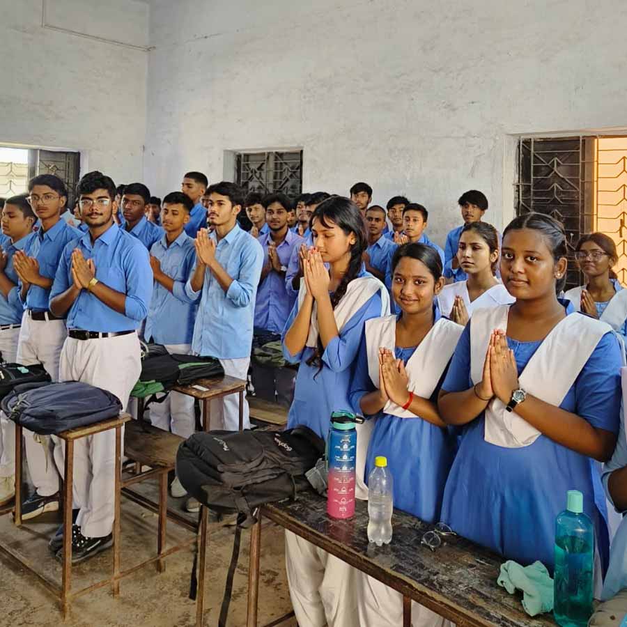 কল্যাণীর পান্নালাল ইনস্টিটিউটেও চলছে প্রার্থনা।
