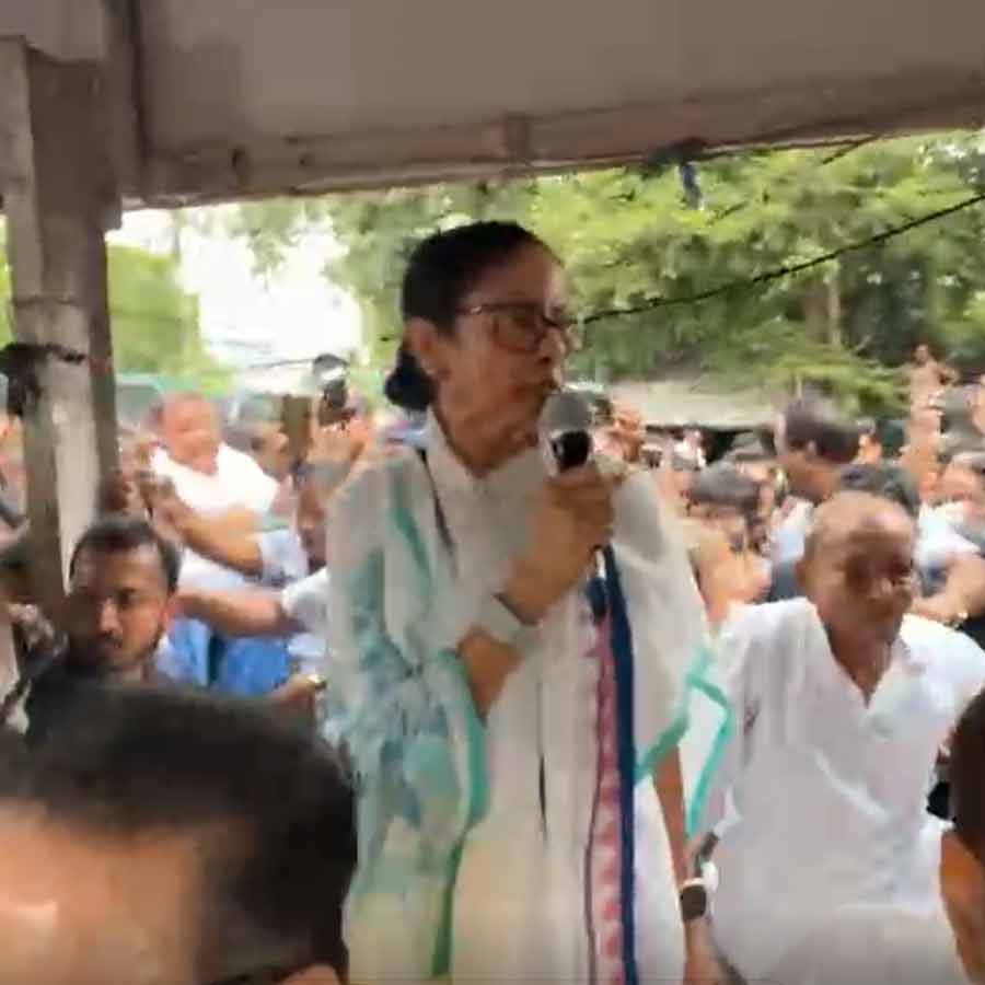 Mamata Banerjee\\\\\\\\\\\\\\\\\\\\\\\\\\\\\\\\\\\\\\\\\\\\\\\\\\\\\\\\\\\\\\\'s dharna program on Dharmatala\\\\\\\\\\\\\\\\\\\\\\\\\\\\\\\\\\\\\\\\\\\\\\\\\\\\\\\\\\\\\\\'s Y channel
