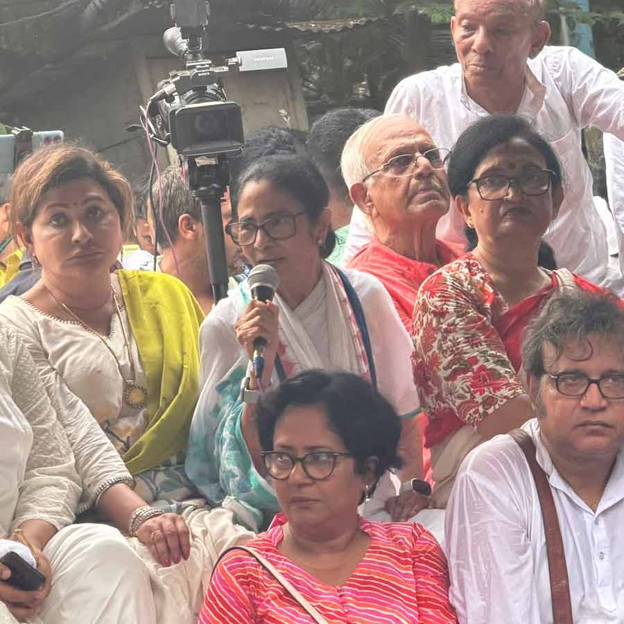 Mamata Banerjee\\\\\\\\\\\\\\\\\\\\\\\\\\\\\\\\\\\\\\\\\\\\\\\\\\\\\\\\\\\\\\\'s dharna program on Dharmatala\\\\\\\\\\\\\\\\\\\\\\\\\\\\\\\\\\\\\\\\\\\\\\\\\\\\\\\\\\\\\\\'s Y channel