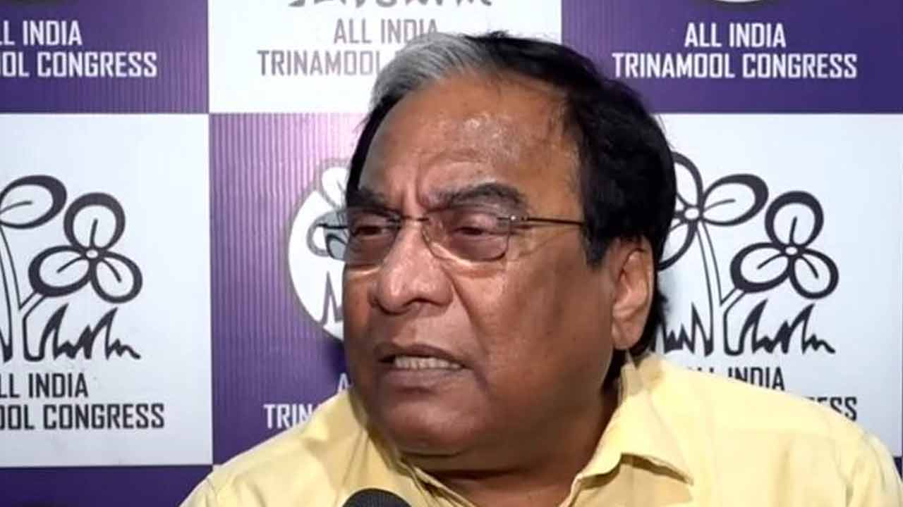 জয়প্রকাশ মজুমদার।
