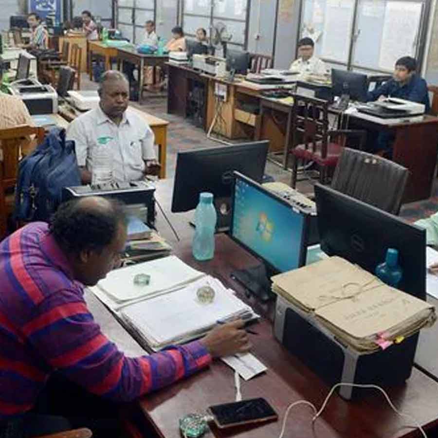 West Bengal Government to start Face Recognition Attendance System for employees