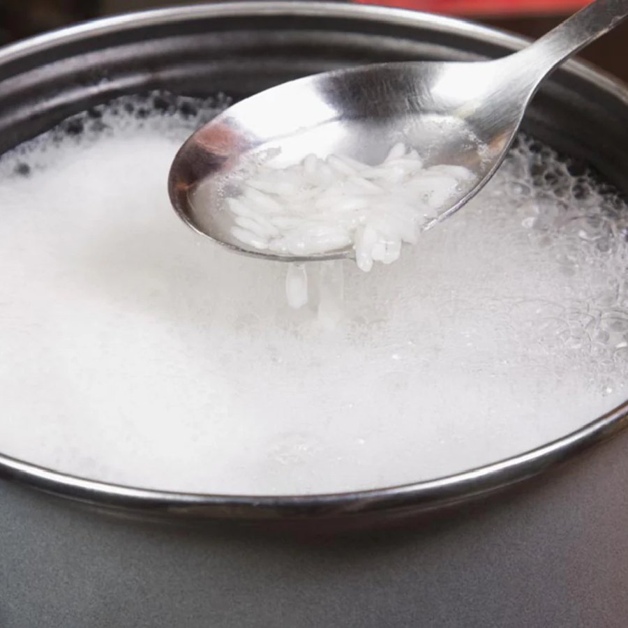 From Cleaning Utensils to Washing Clothes, 8 Smart Ways to Reuse Rice starch